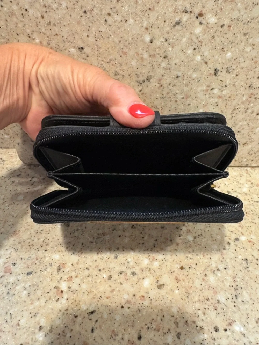 Victoria's Secret Black Nylon Small Zip Around Wallet with Gold Heart Charm Pull - Picture 4 of 6